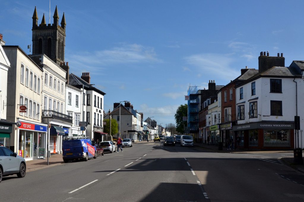 Honiton High Street looking towards St Paul's Church